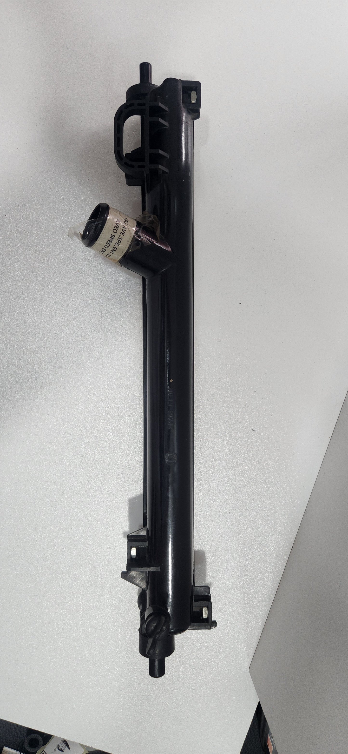 CH-43947-S TANQUE INFERIOR RADIADOR INFRA AVEO LT SPEED / G3 / KALOS (1.4-1.6 Lts.)(4 CIL.) (YEAR: 2009-2016)(A/T)