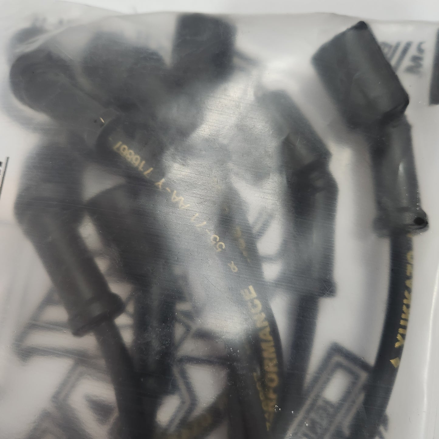 11AY031013V OEM: 12192133 SET CABLES YUKKAZO CHEVROLET GRAND BLAZER Z71 01 - 04 / CHEYENNE 05 - 08 / SILVERADO 01 - 04 / TRAIL BLAZER S / E & EXT 04 - 08 / AVALANCHEV MTR 5.3 - 5.7 05 - 08 / IMPALA 00 - 08 / TAHOE 07 - 08 8 CIL MTR 5.3 LARGO