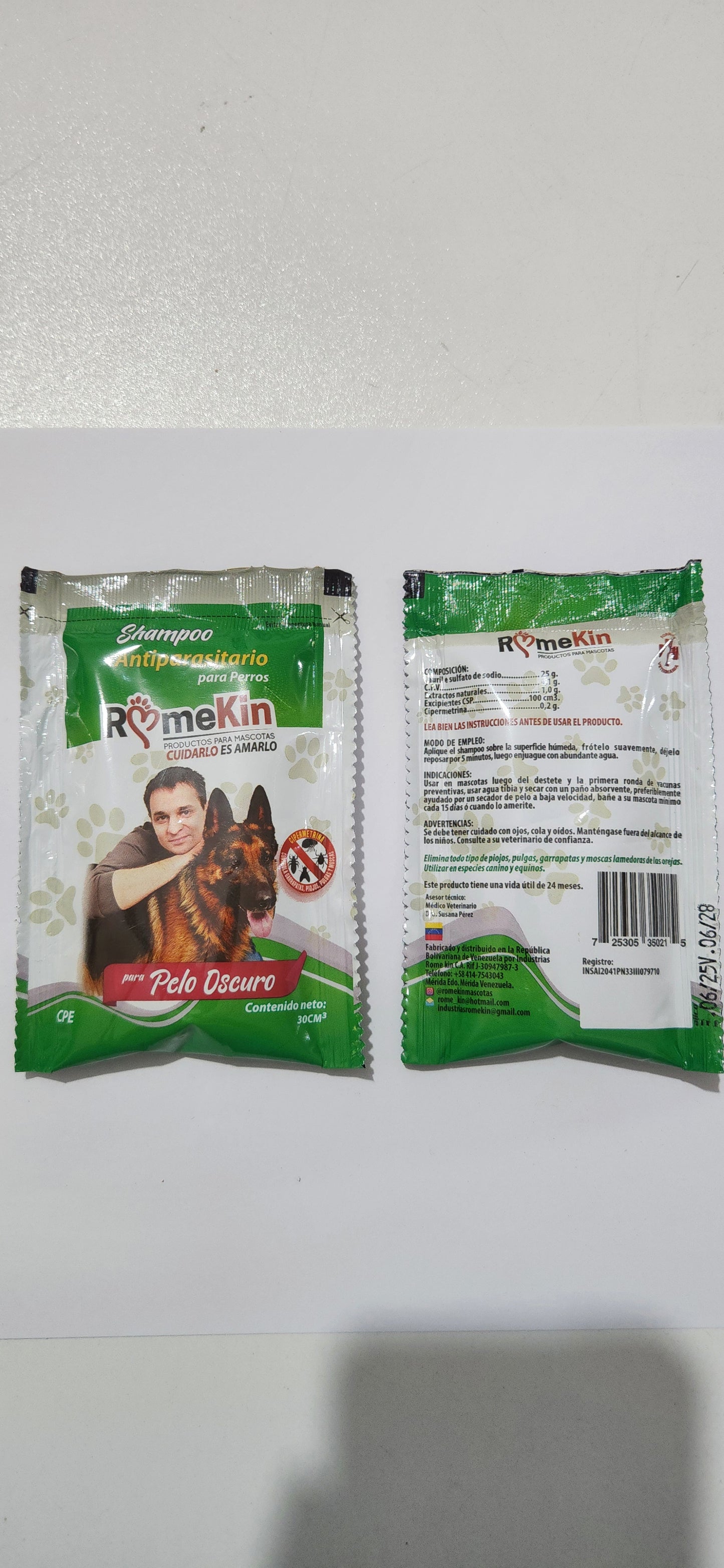 SHAMPOO ANTIPARASITARIO PARA PERROS PELO OSCURO CANT 30 cmˆ3