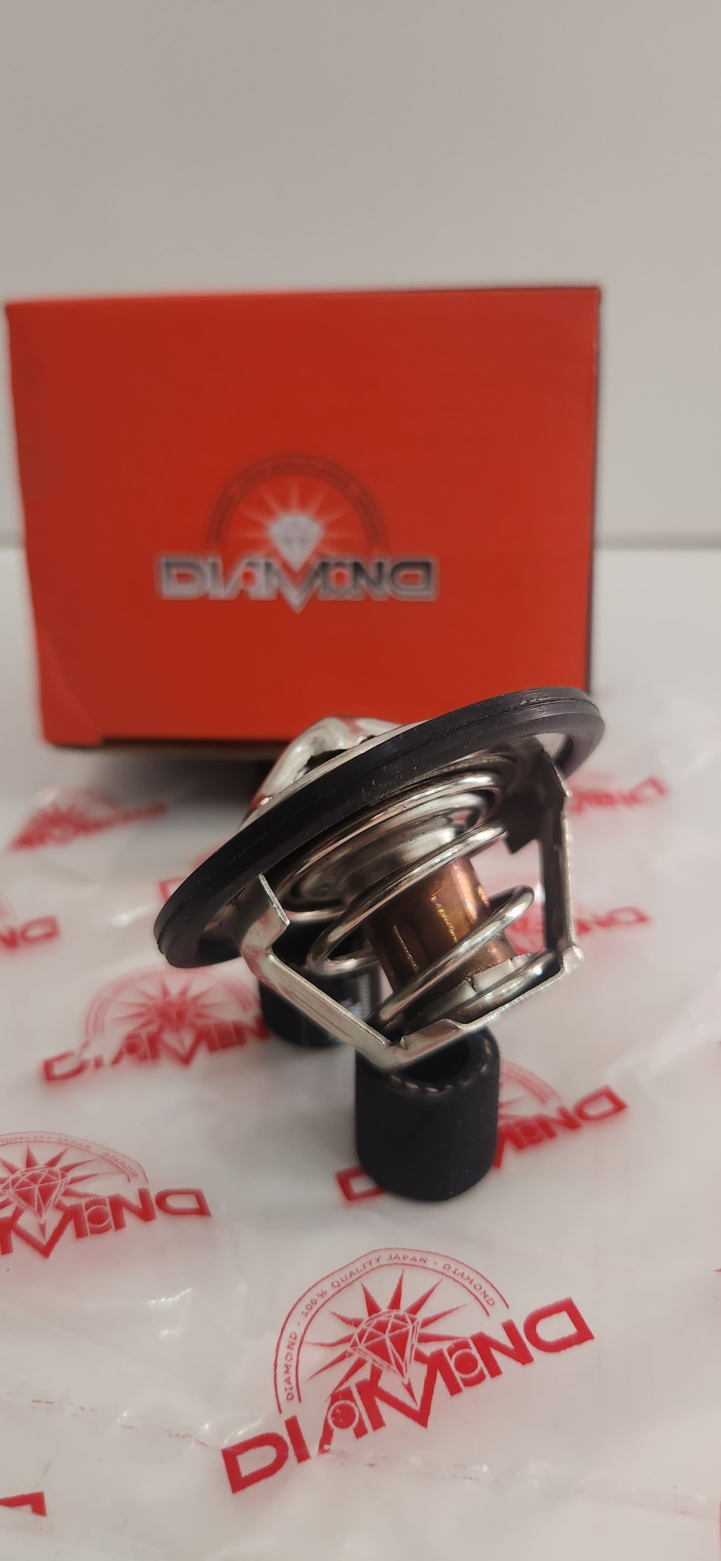 90916-03010 VÁLVULA TERMOSTATO PARA REFRIGERANTE DIAMOND TOYOTA COROLLA 3K / 4K - U / 5K - J
