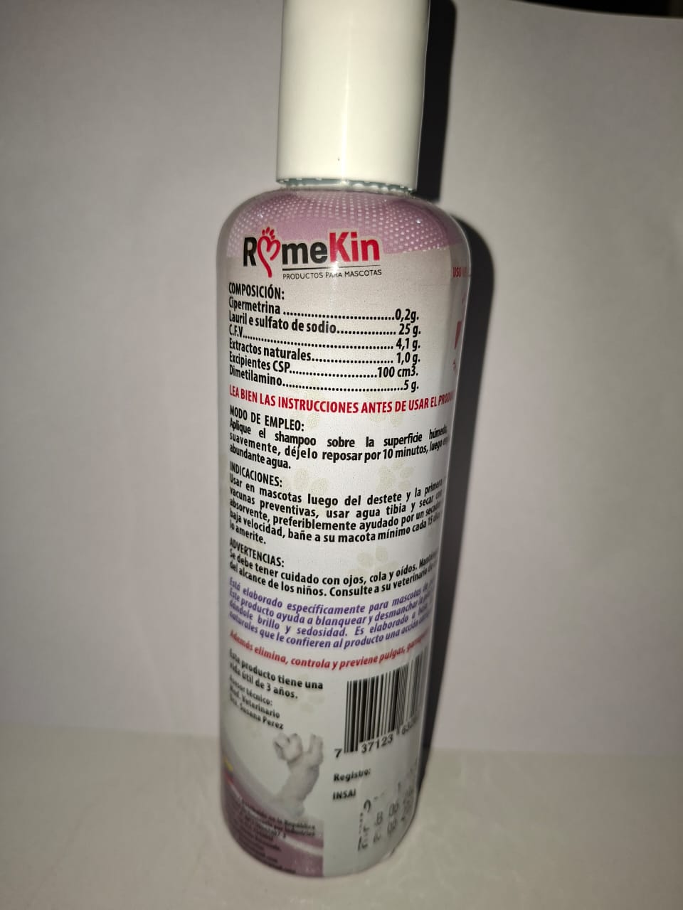 SHAMPOO ANTIPARASITARIO PÀRA PERRO ROMEKIN BLANQUEADOR ANTIPARASITARIO
