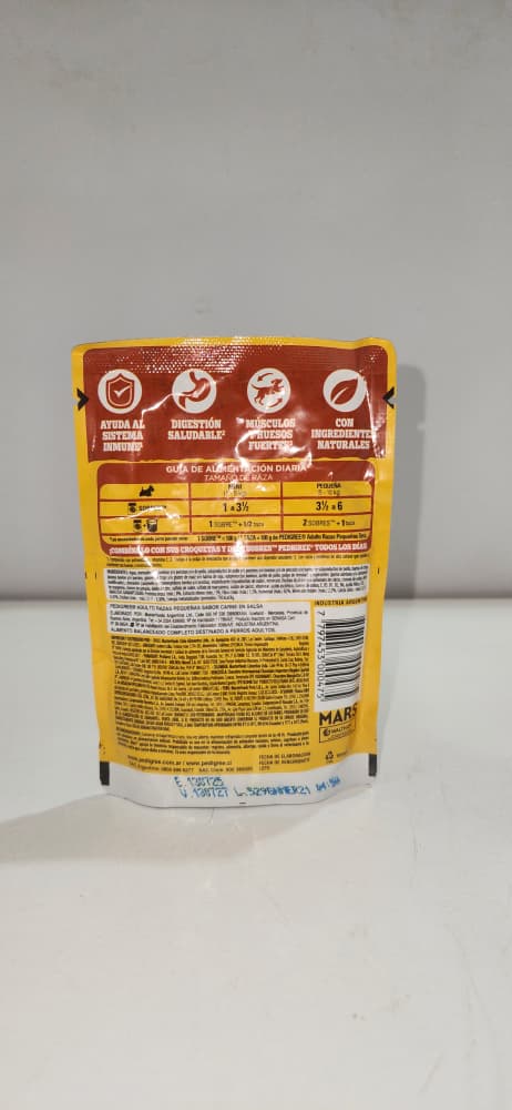 Pedigree HUMEDO 100 g SABOR A CARNE EN SALSA Razas Pequeñas