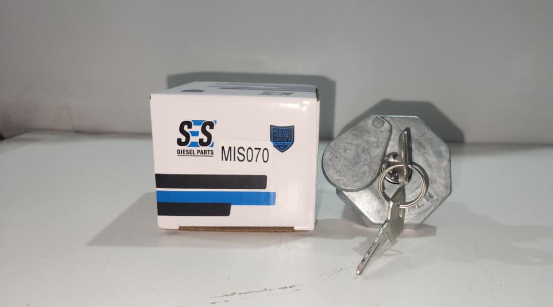 070MIS DIESEL TAPA COMBUSTIBLE C/LLAVE PEQ MITSUBISHI CANTER