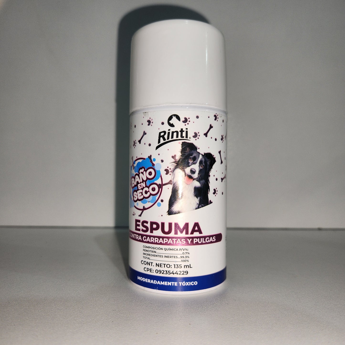 ESPUMA PARA BAÑO SECO RINTI. CONTRA GARRAPATAS Y PULGAS.
