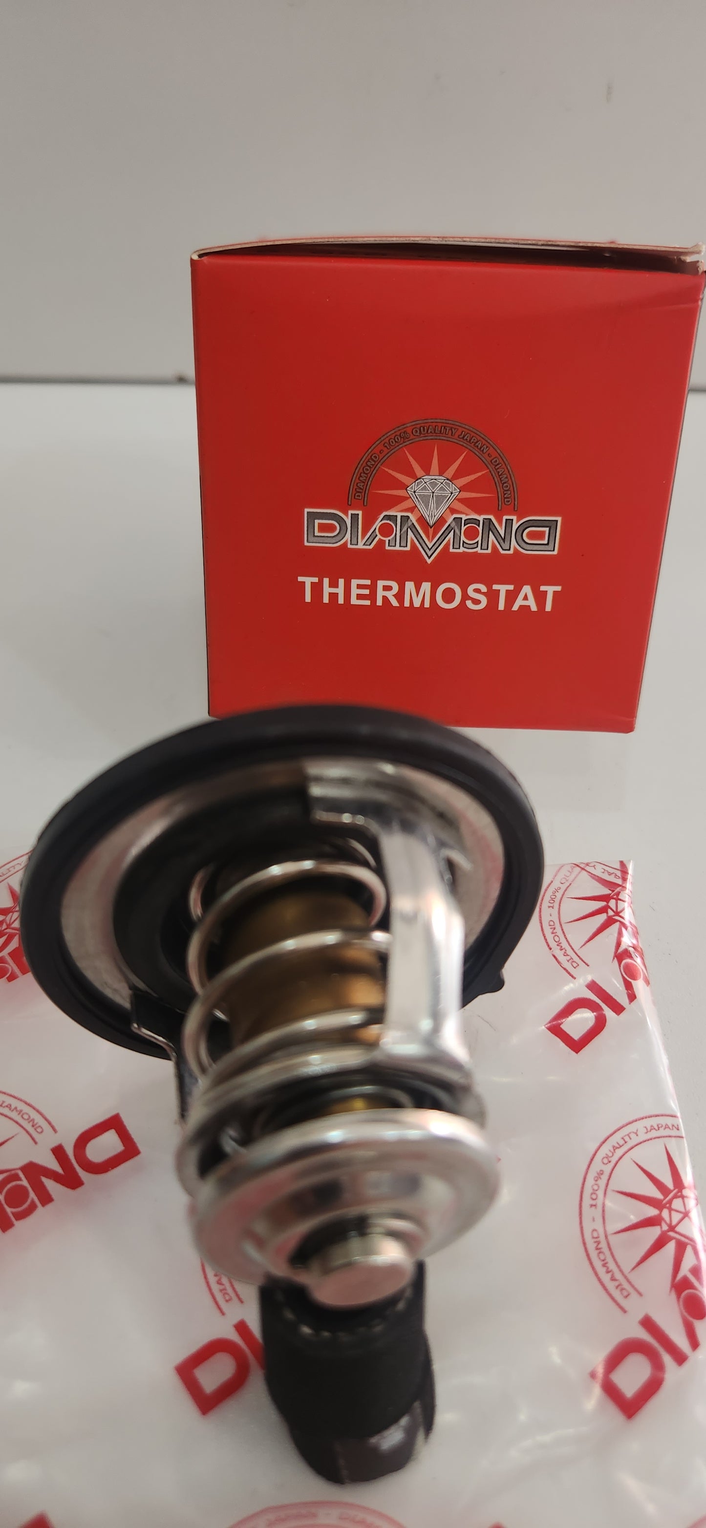 25500-23001 VÁLVULA TERMOSTATO PARA REFRIGENTE DIAMOND MITSUBISHI L200 / 4G54B / HYUNDAI ACCENT / TUCSON / SANTA FE / MATRIX / ELANTRA / KIA RIO / SPORTAGE / SORENTO