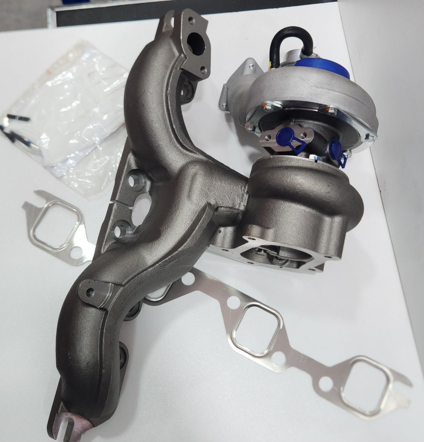 85-92-1010-000 TURBOCOMPRESOR EBITEN ISUZU NPR 4HG1T