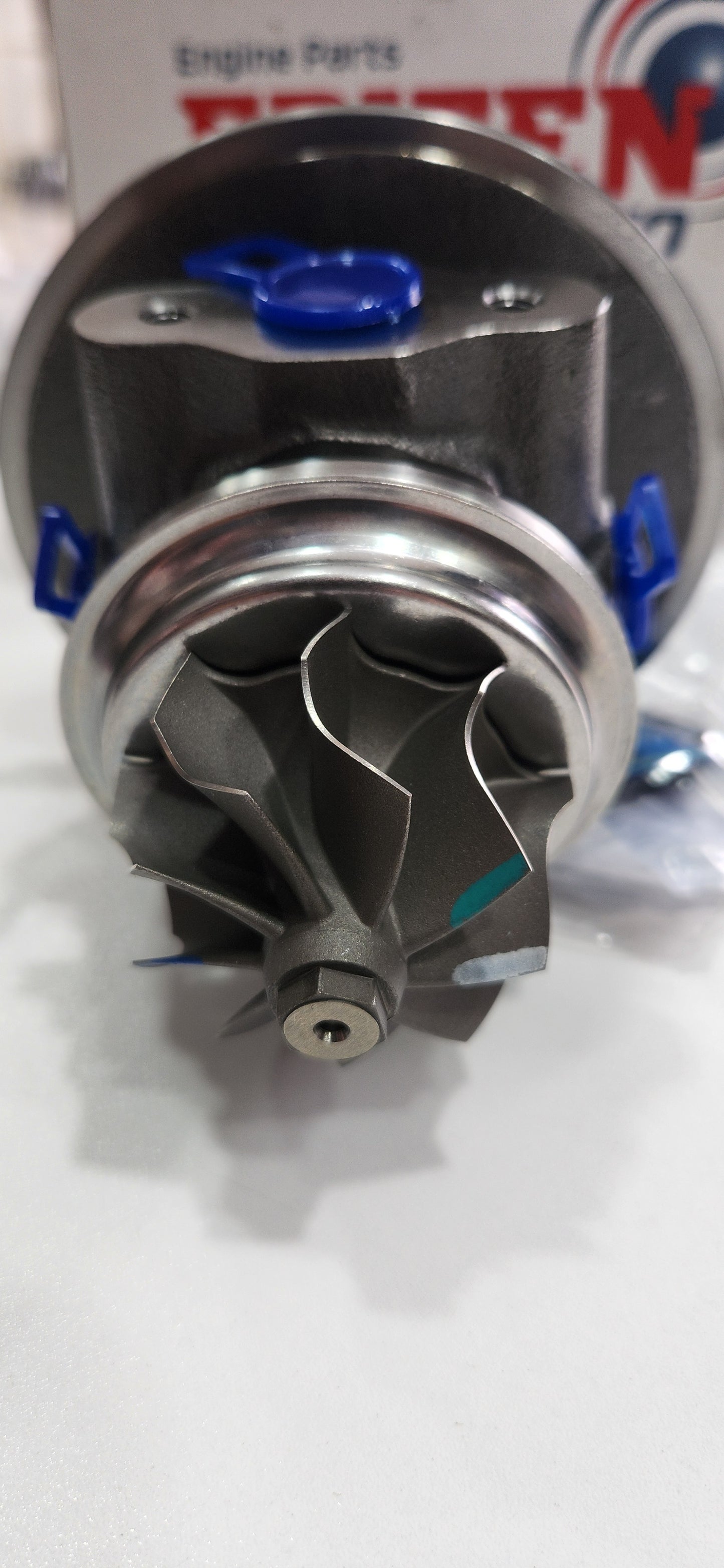 82-92-1010-000 CARTUCHO DE TURBOCOMPRESOR PARA MOTOR DIESEL EBITEN ISUZU NPR 4HG1T