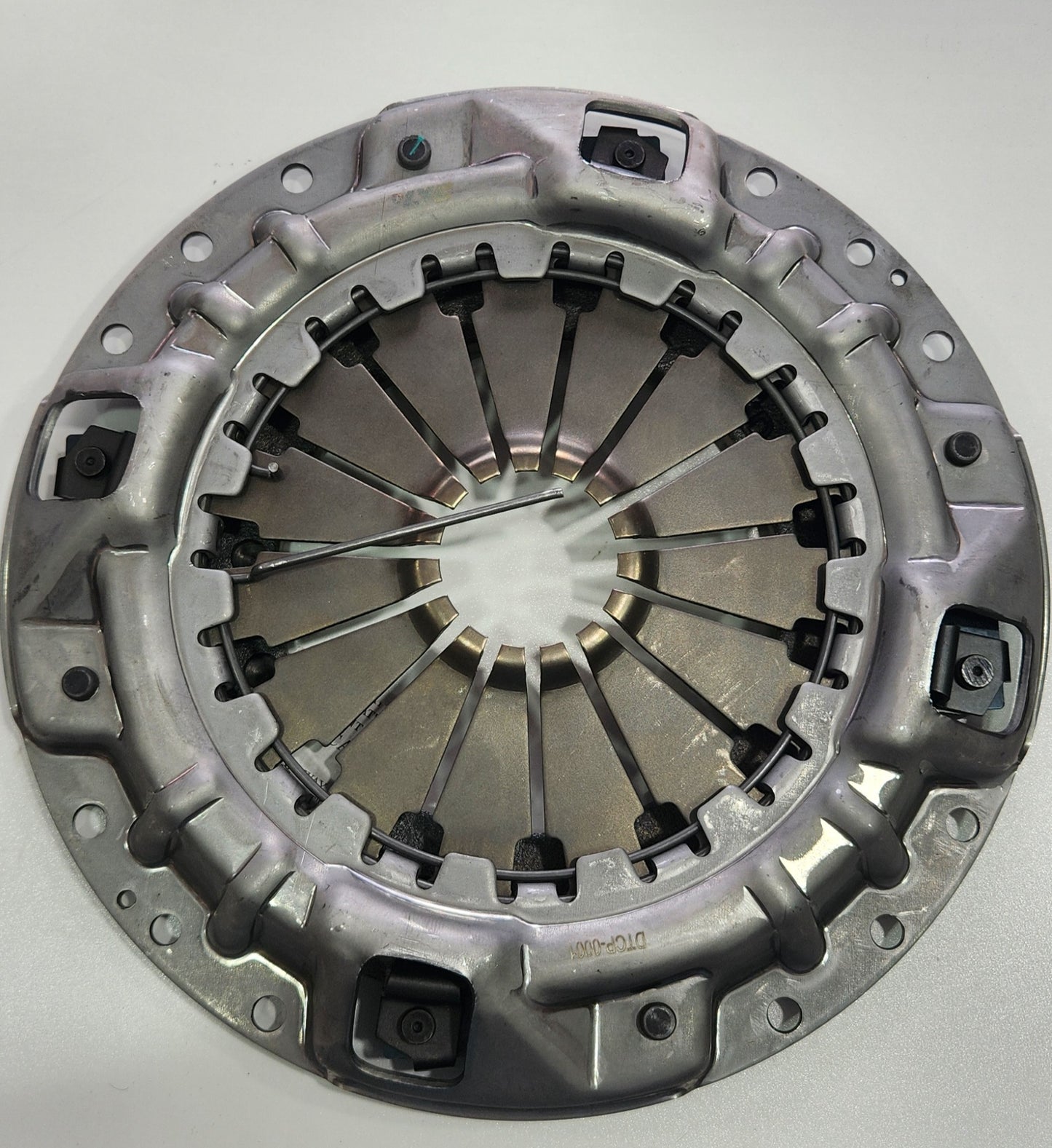 DTCP-0001 PLATO DE PRESÓN DE CROCHE LYC ISUZU NPR 4HG1T 14 ESTRIA (SLINE) 8-98040093-0