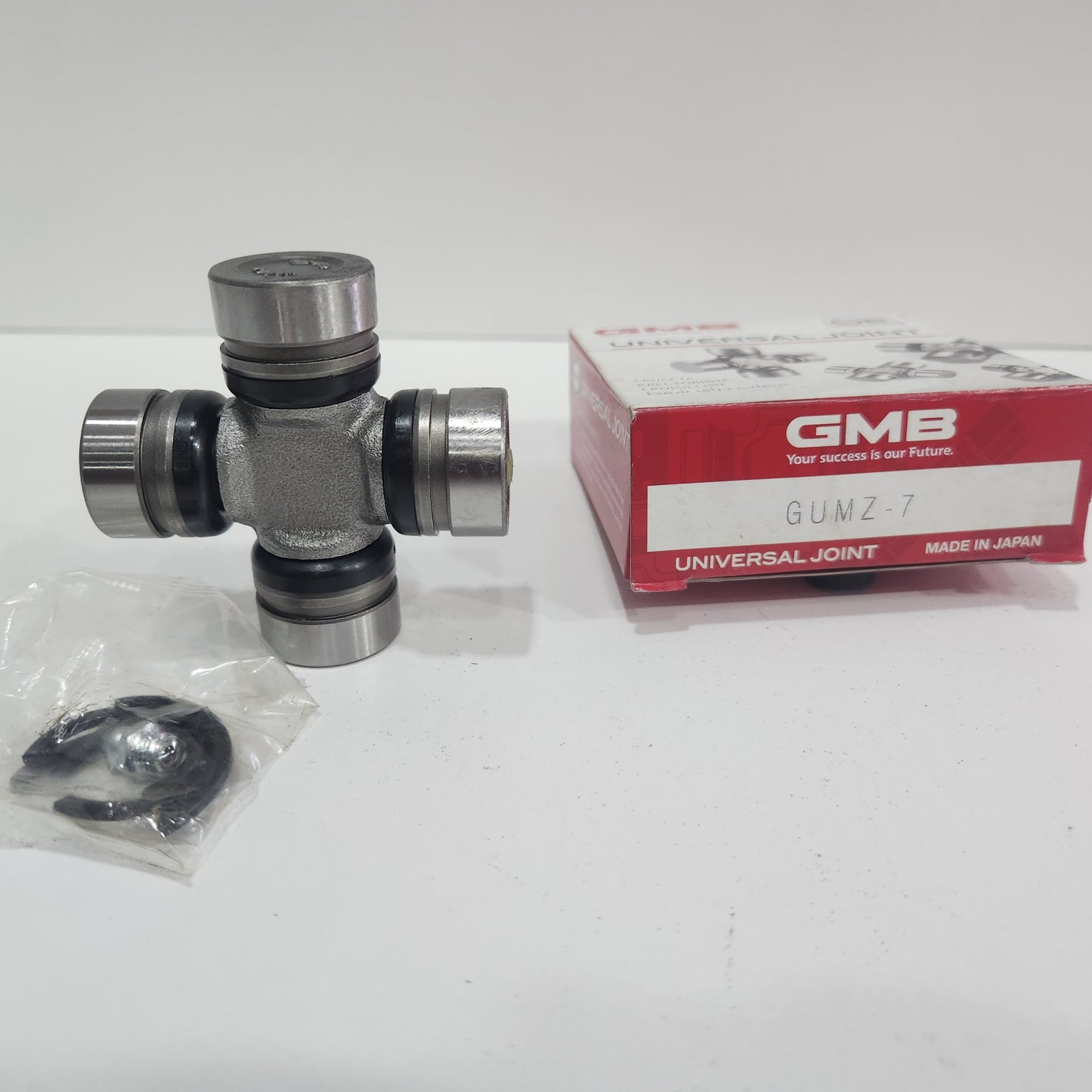 GUMZ-7GMB CRUCETA PARA CARDAN MAZDA 323 / 626 85 Terrano Samurai Retén Interno