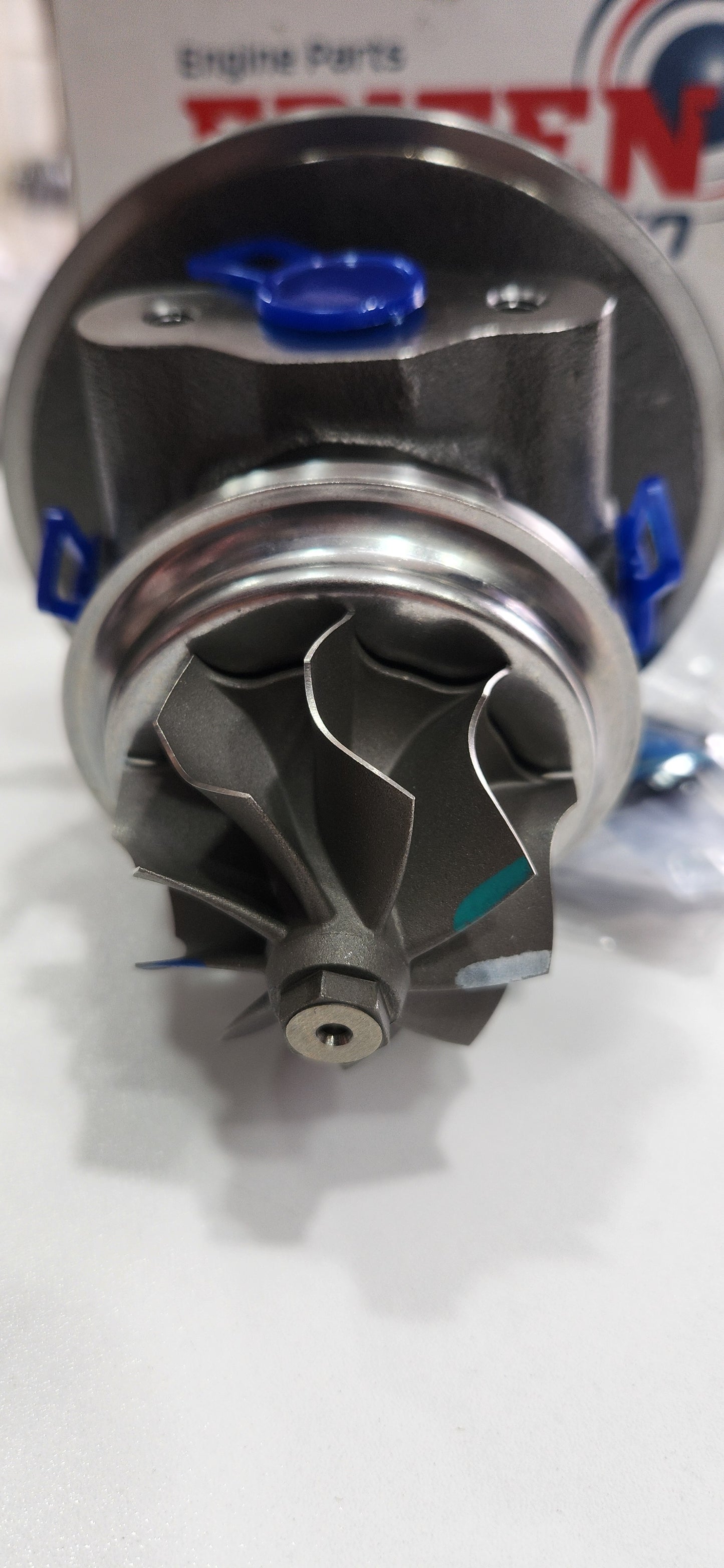 82-92-1010-000 CARTUCHO DE TURBOCOMPRESOR PARA MOTOR DIESEL EBITEN ISUZU NPR 4HG1T
