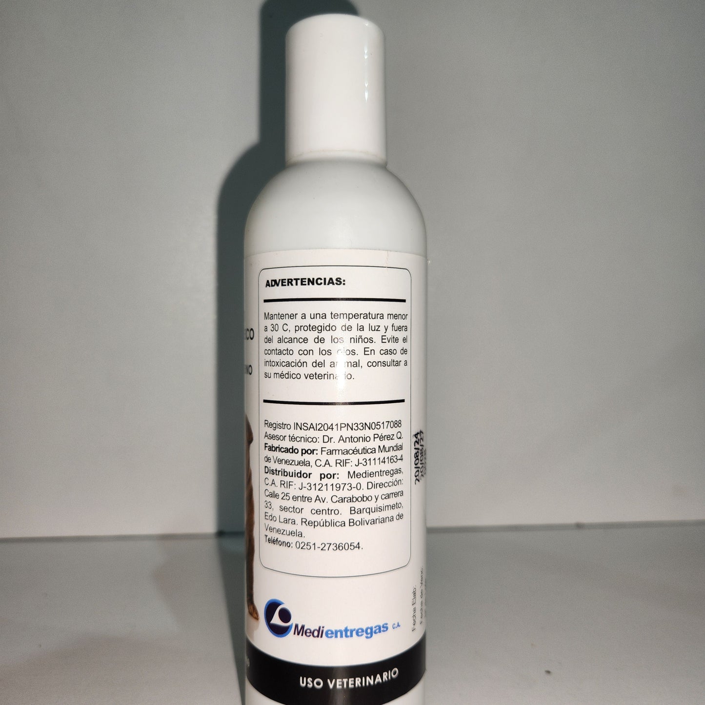 CHAMPÚ MEDICADO UNIVERSO 22 KUSS ANTI SEBORREICO  CONT NET 240 ml